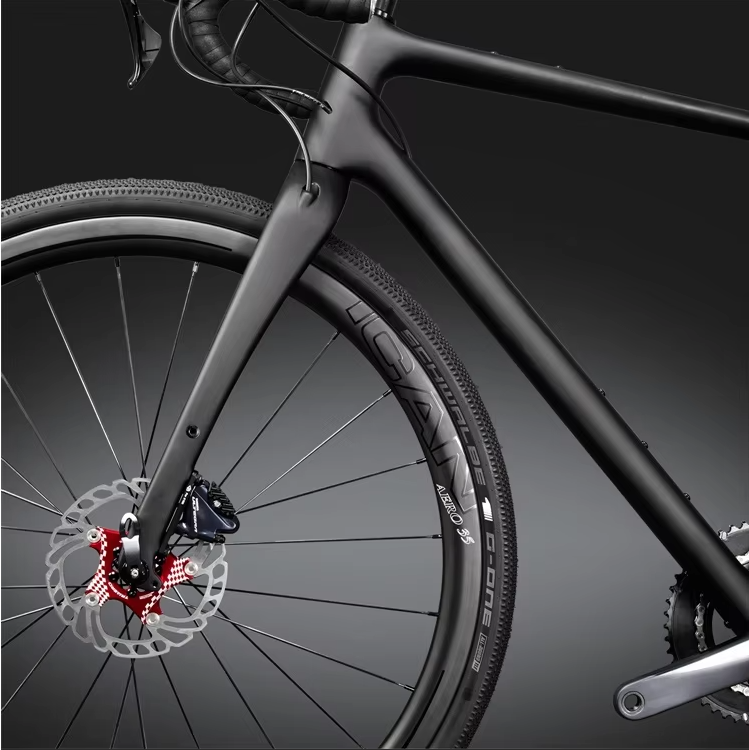 Carbon Innovation: The OEM AC33 Super Light Gravel Bike ( 7 Kg)