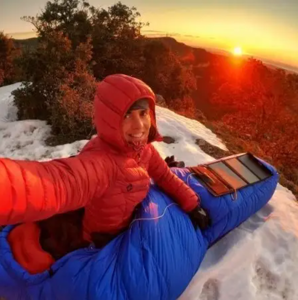 Conquer the Cold: BLACKSNOW Winter Sleeping Bags for Ultimate Adventure Comfort—Designed for Temperatures Down to -35°C