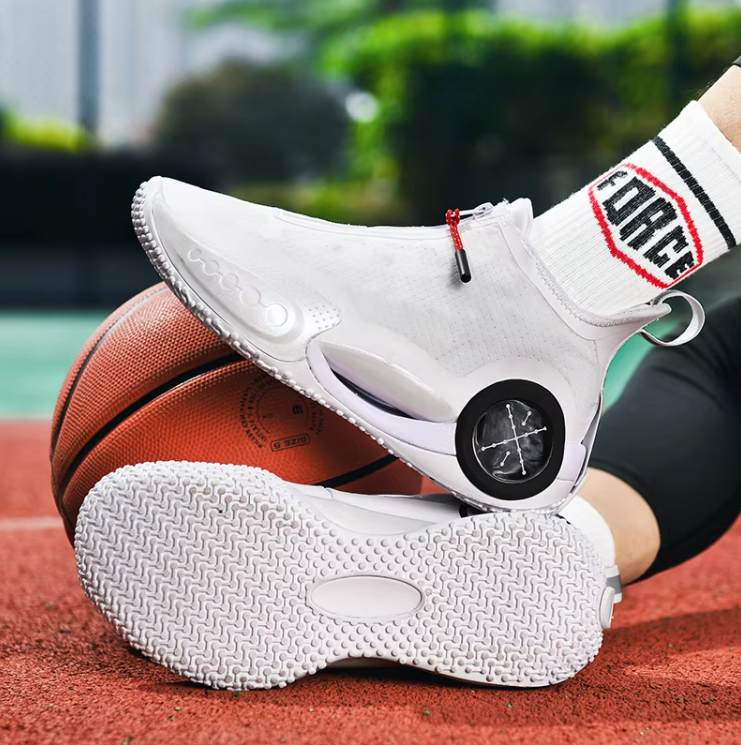 All-Season Performance: Men's Sport Basketball Shoes with Cool, Fashionable Design