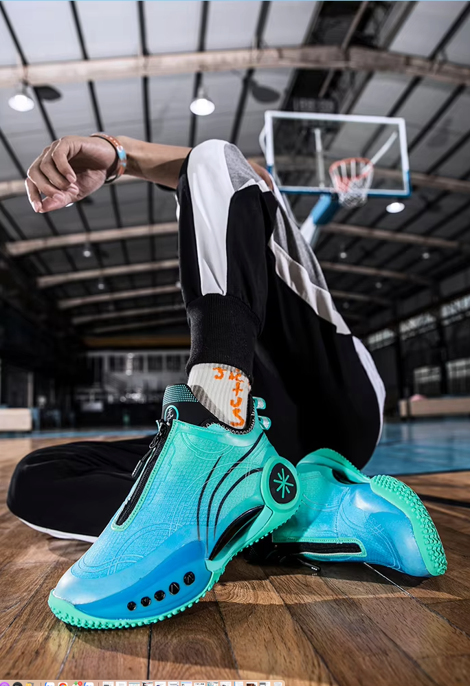 All-Season Performance: Men's Sport Basketball Shoes with Cool, Fashionable Design