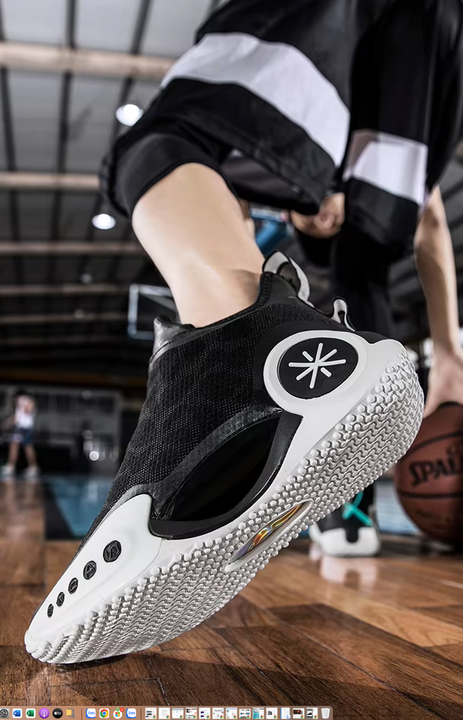 All-Season Performance: Men's Sport Basketball Shoes with Cool, Fashionable Design