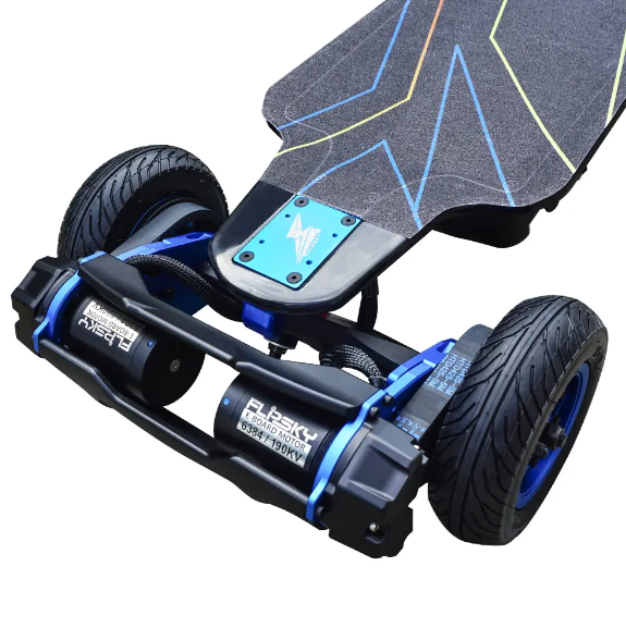 Lightning-FS-AT2WD: The Ultimate Racing Electric Skateboard—Second Fastest Commercial Version with 8000W of Pure Power! Experience the Thrill of Speed Like Never Before